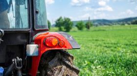 VEHICULO AGRICOLA ( TRACTOR )